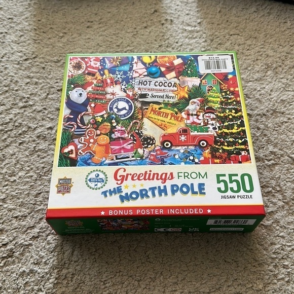 CHRISTMAS 550 piece puzzle - Picture 1 of 4